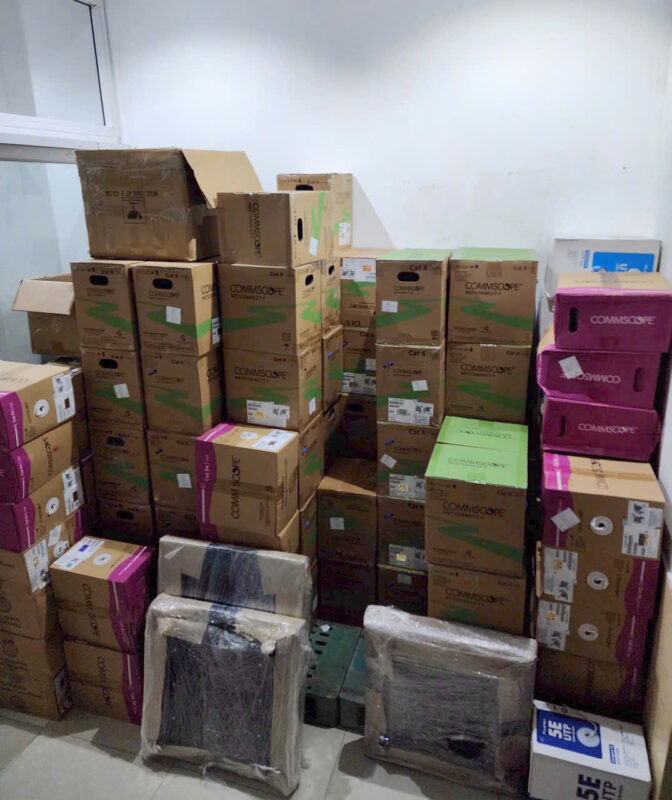 cap mang commscope cat5 6 219590 2 cat6 1427254 6 1